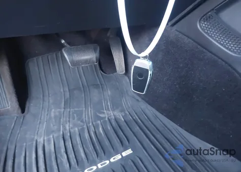 2019 Dodge Challenger Sxt z USA, uszkodzony, nr VIN 2C3CDZAG1KH534631